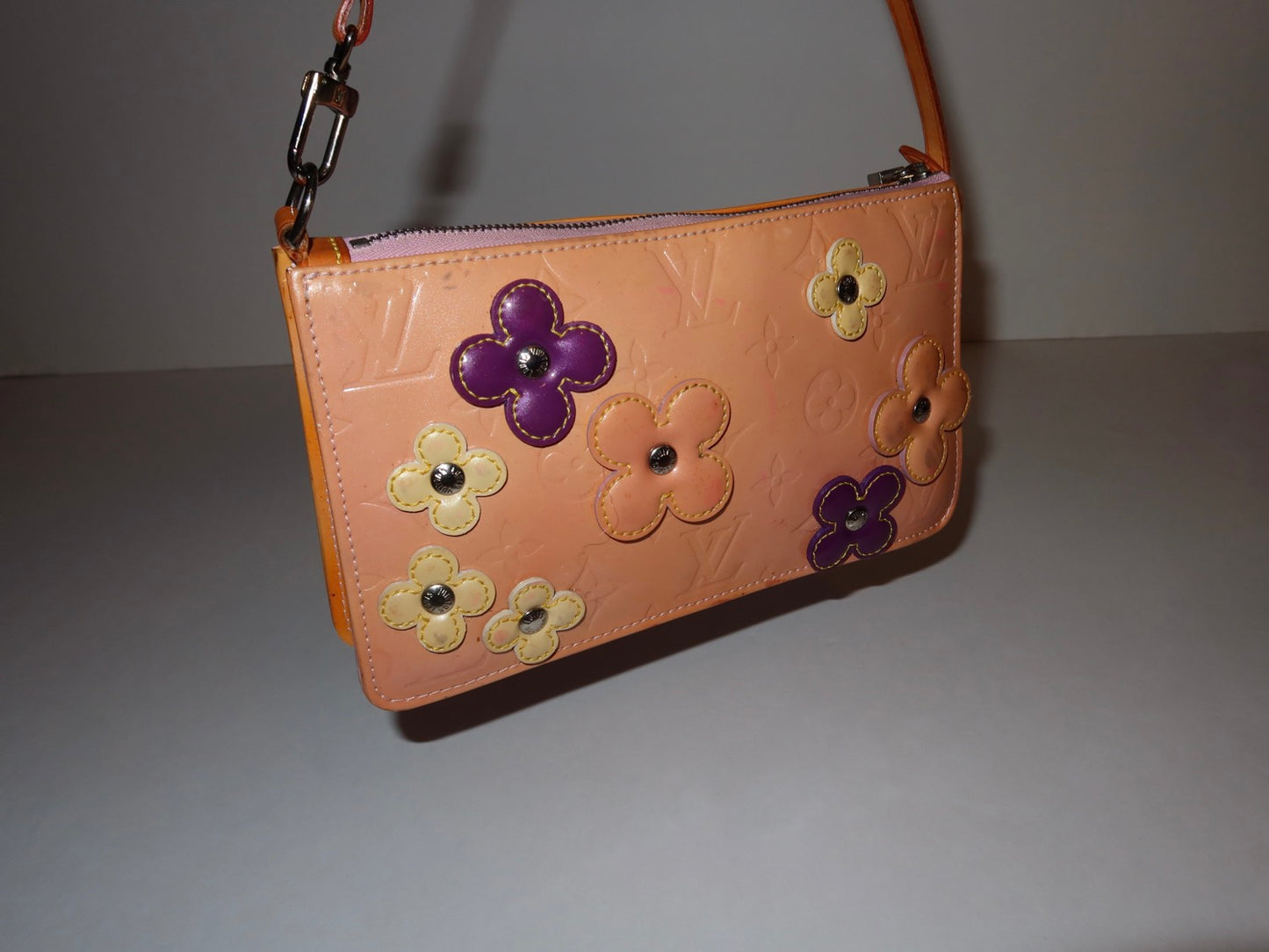 Fleur Louis Vuitton Pochette image 1