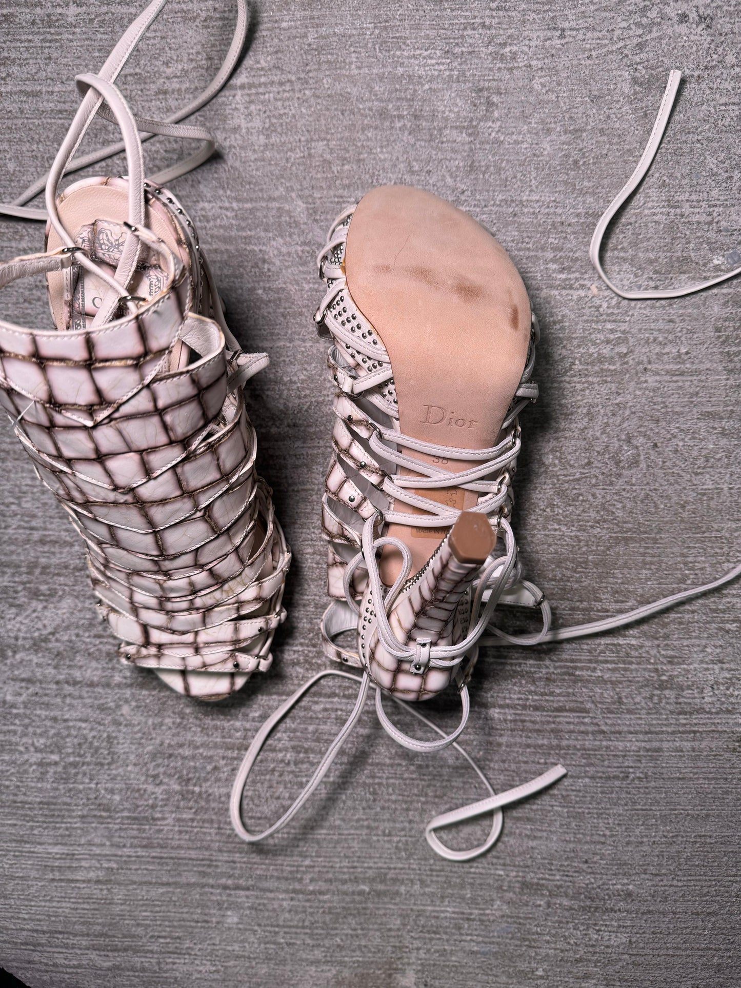 Christian Dior Spring/Summer 2009 "Safari"
Runway Crocodile Embossed Lace Up Heels