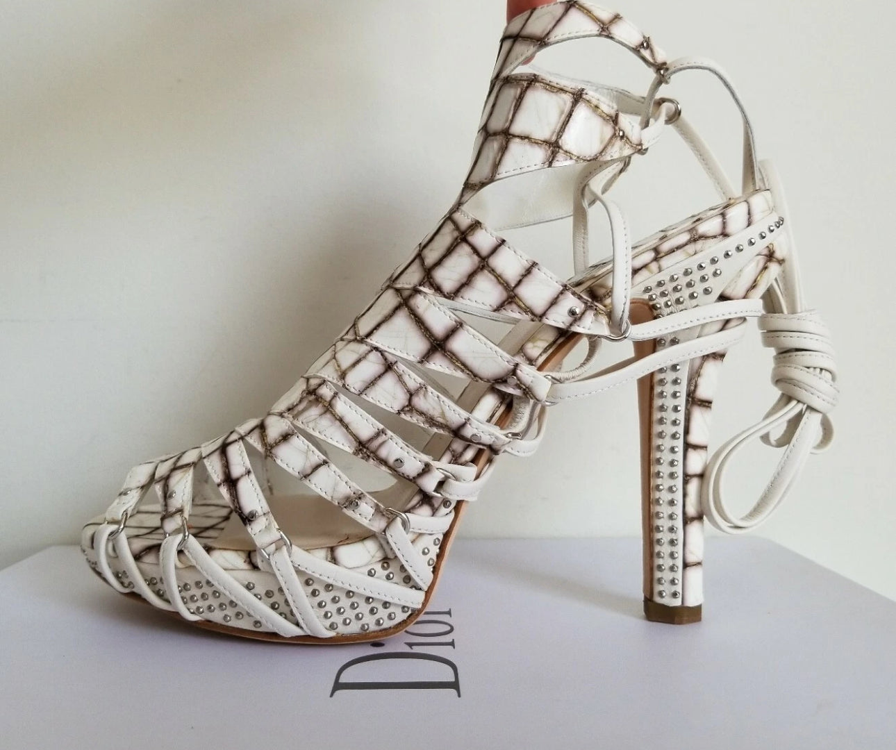Christian Dior Spring/Summer 2009 "Safari"
Runway Crocodile Embossed Lace Up Heels
