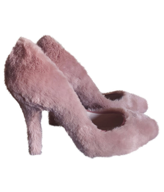 Dolce & Gabbana Fur Heels  image 0