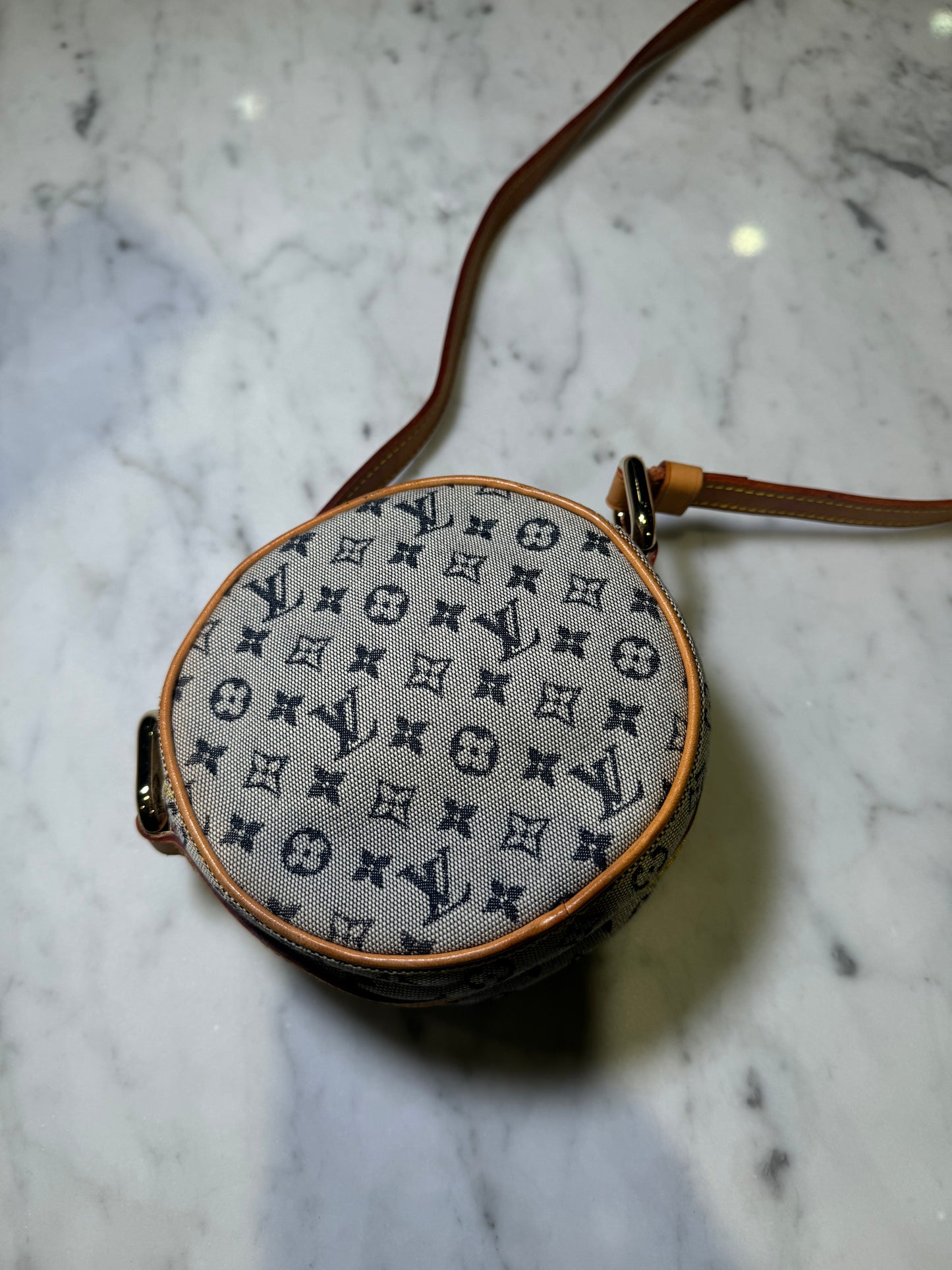 Louis Vuitton Mini Lin Round Coin Crossbody Bag – Vintage 2000