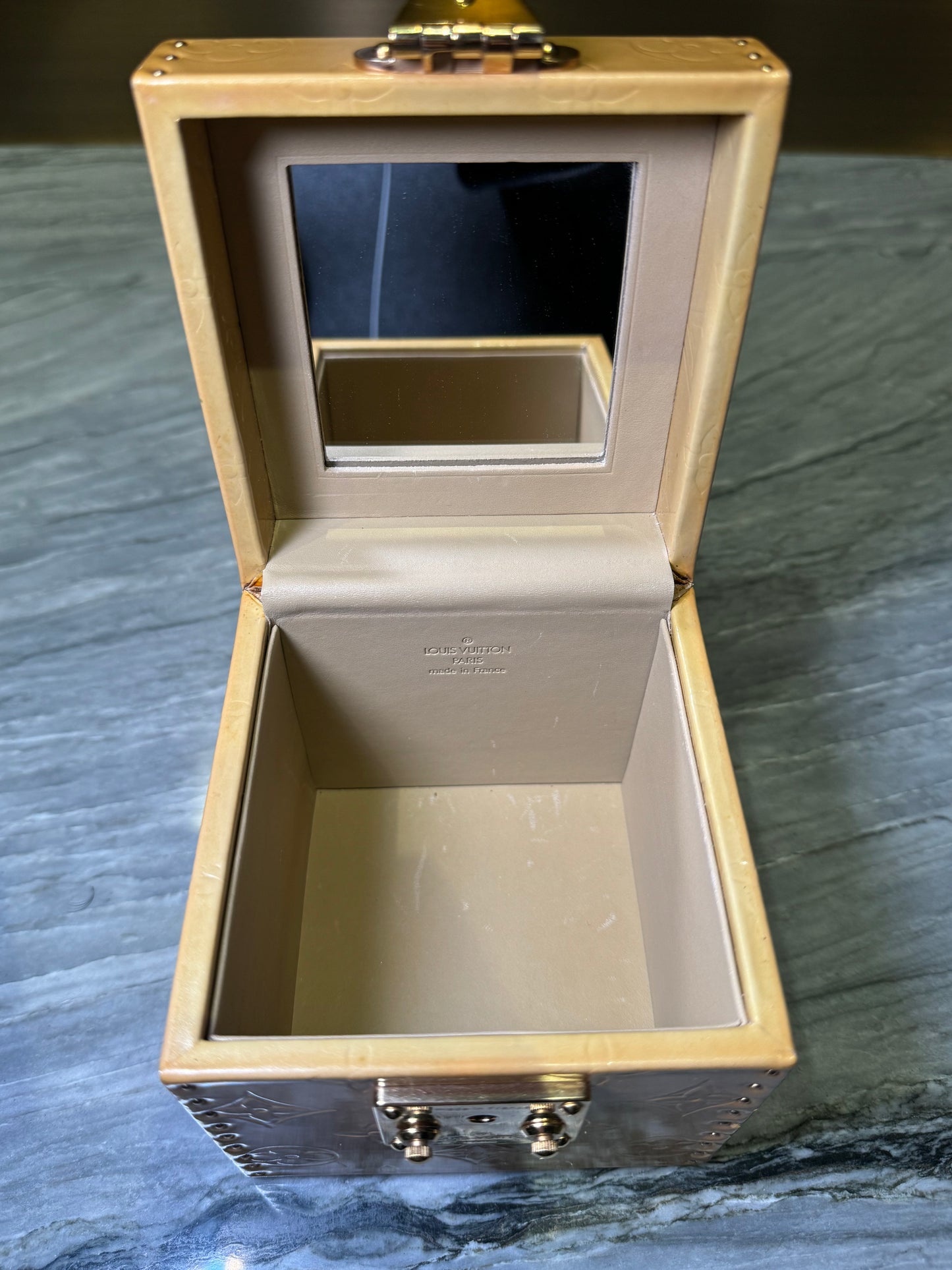 Louis Vuitton Box Bag